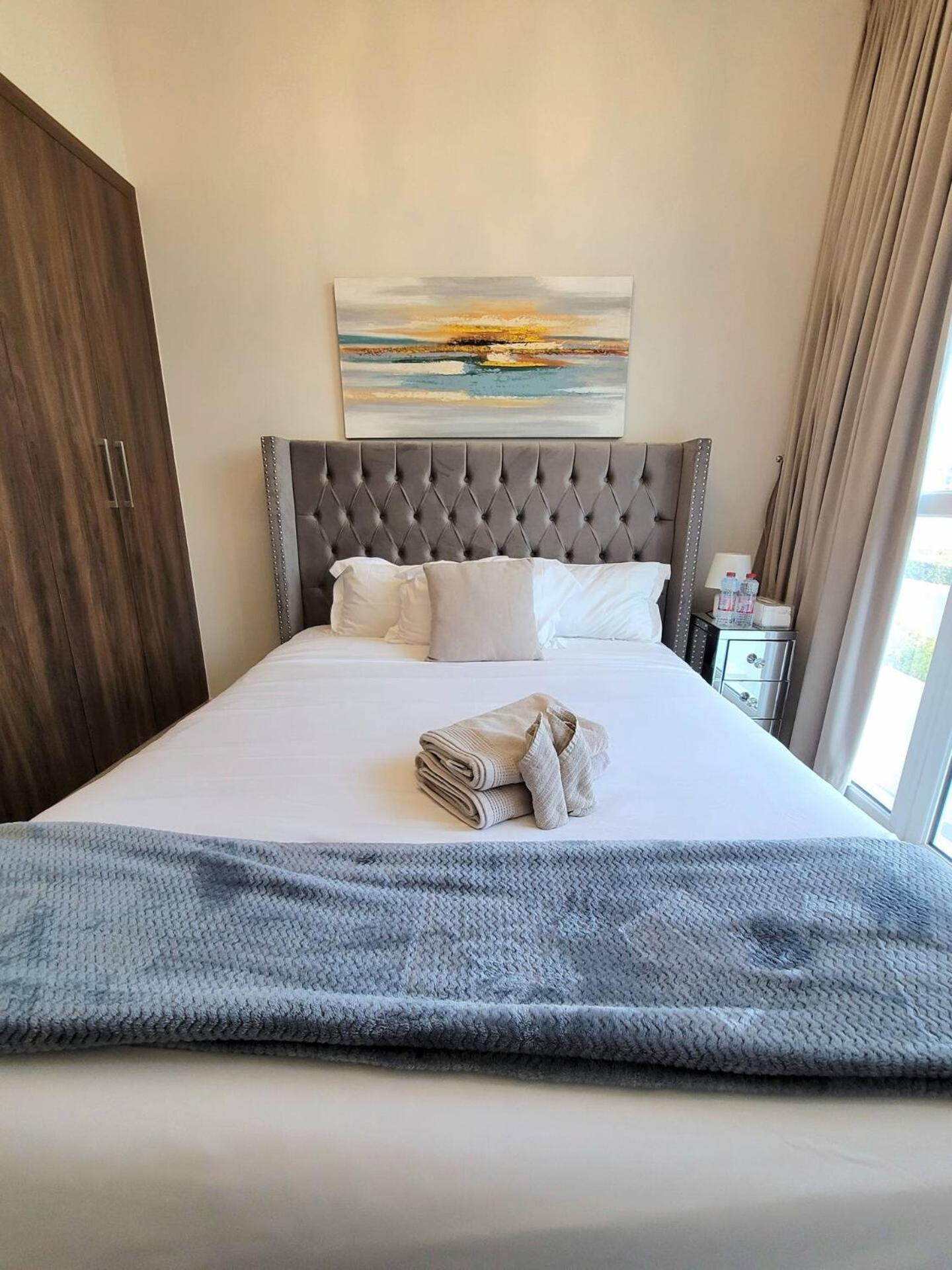 Villa Victoria Damac Hills 2 Family Retreat With Waterpark And Petting Farm Dubai Bagian luar foto